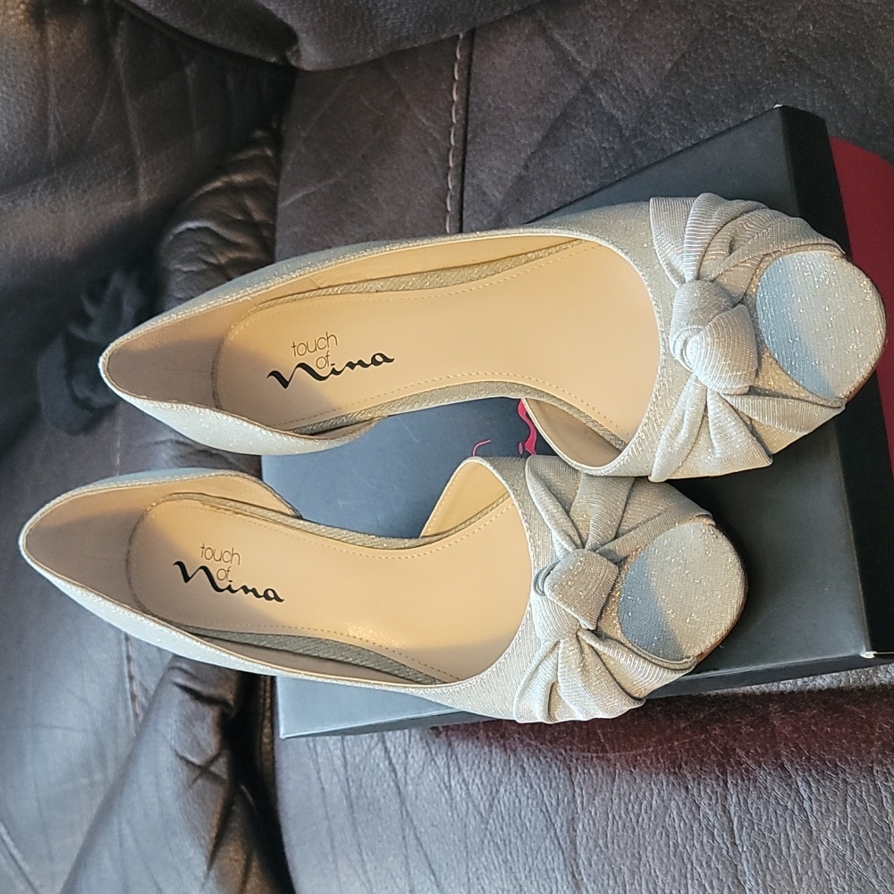 Touched by Nina open toe Silver Sparkle pump size 10.